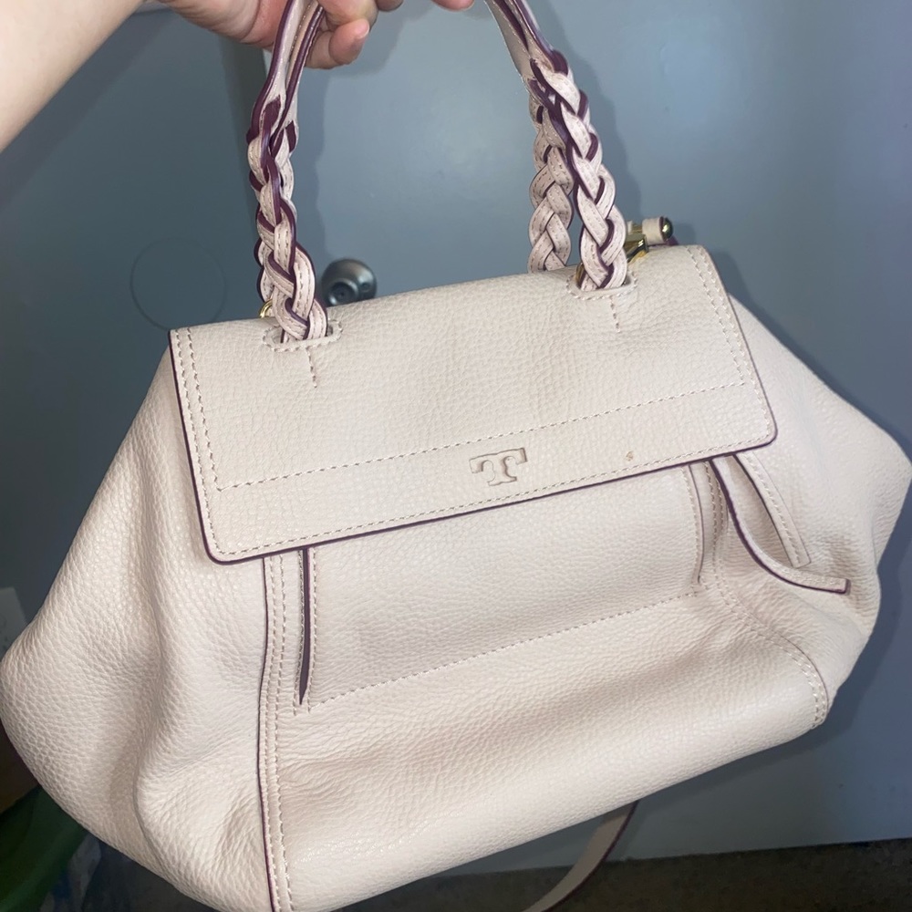 Pink small pebbled leather bag